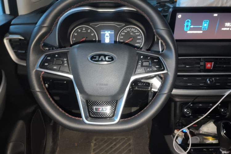 Used JAC Group Refine R3 2018 1.6L CVT Luxury Model Steering Wheel