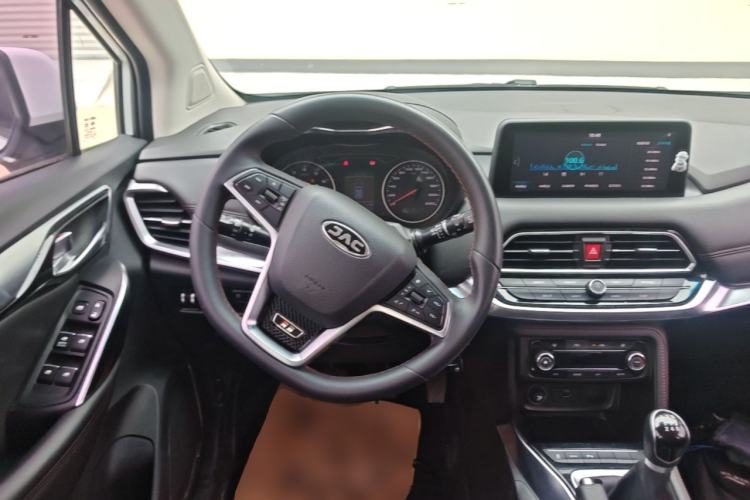 Used JAC Group Refine R3 2018 1.6L Manual Luxury Sunroof Model Steering Wheel