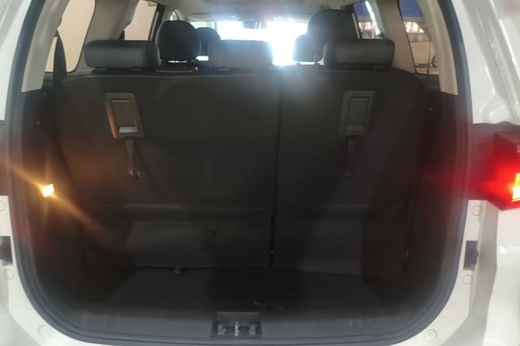 Used JAC Group Refine R3 2018 1.6L Manual Luxury Smart Model Trunk