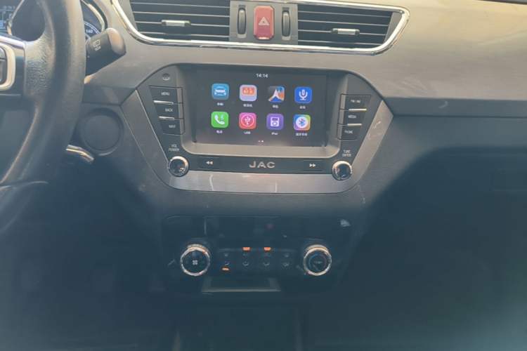 Used JAC Group Refine S2 2015 1.5L Manual Luxury Smart Model Audio And AC Panel