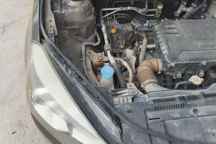 Used JAC Group Refine S2 2015 1.5L Manual Luxury Smart Model Engine Bay Right