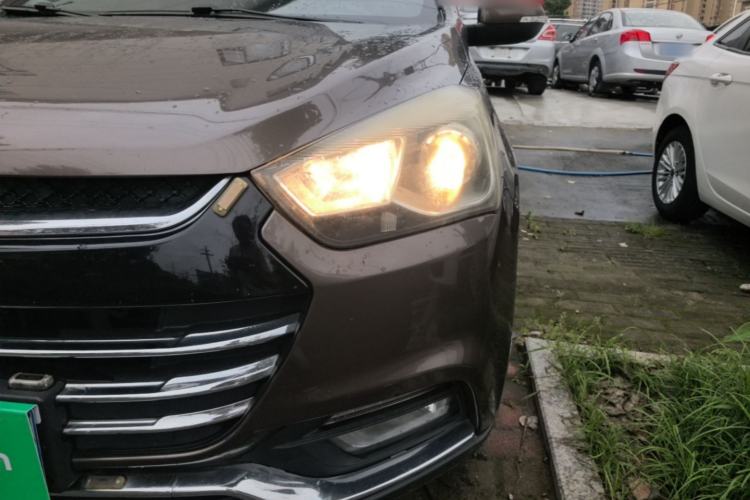 Used JAC Group Refine S2 2015 1.5L CVT Luxury Smart Version Left Front Headlight