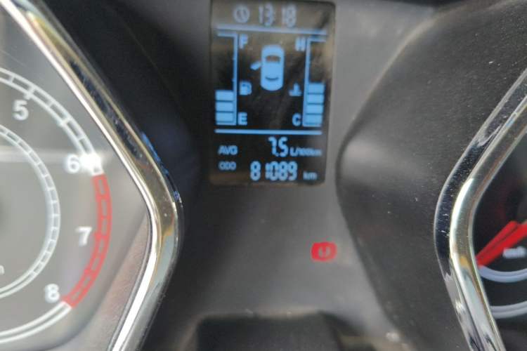 Used JAC Group Refine S2 2015 1.5L Manual Luxury Model Odometer Close Up