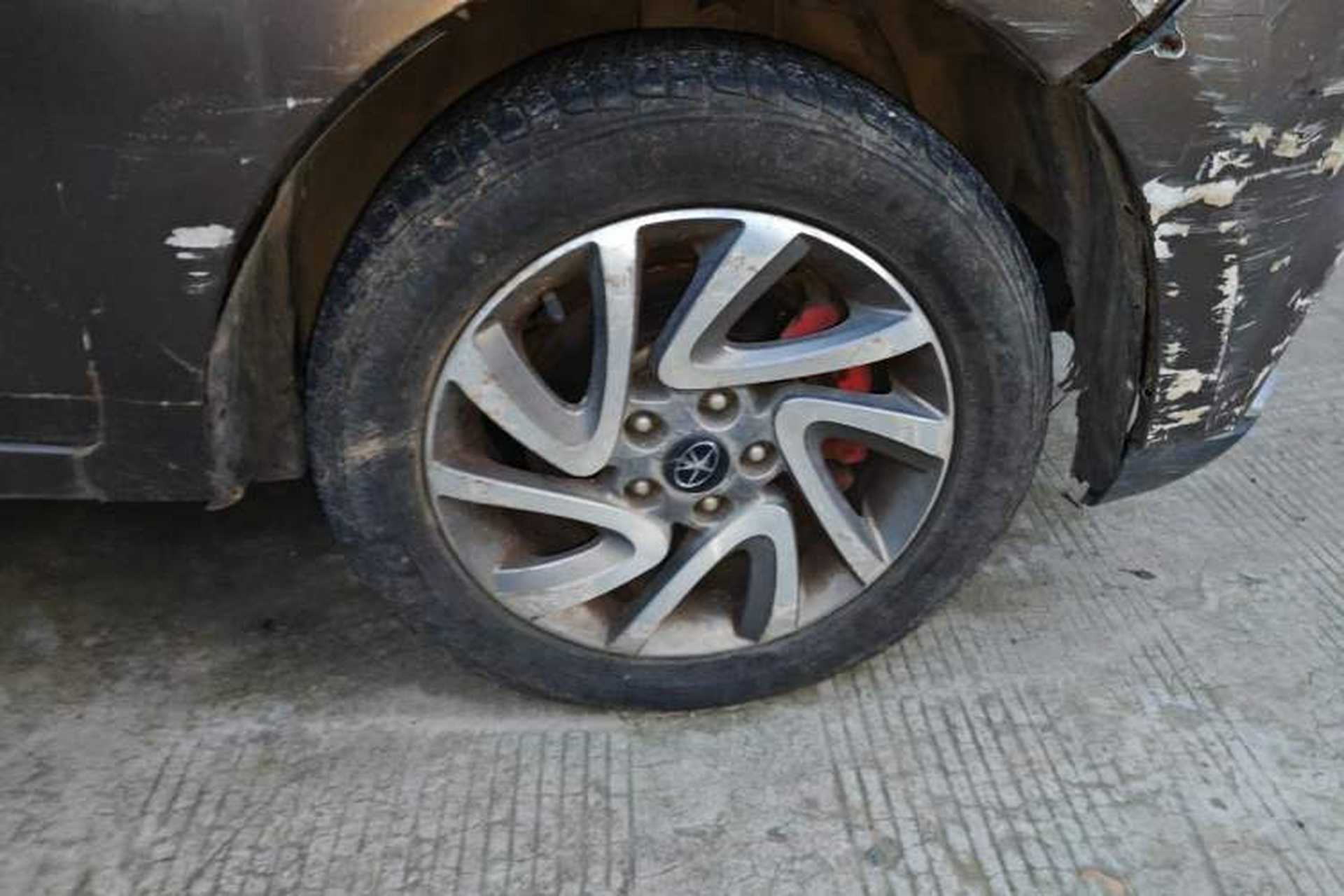 Used JAC Group Refine S2 2015 1.5L Manual Luxury Model Right Front Wheel Hub