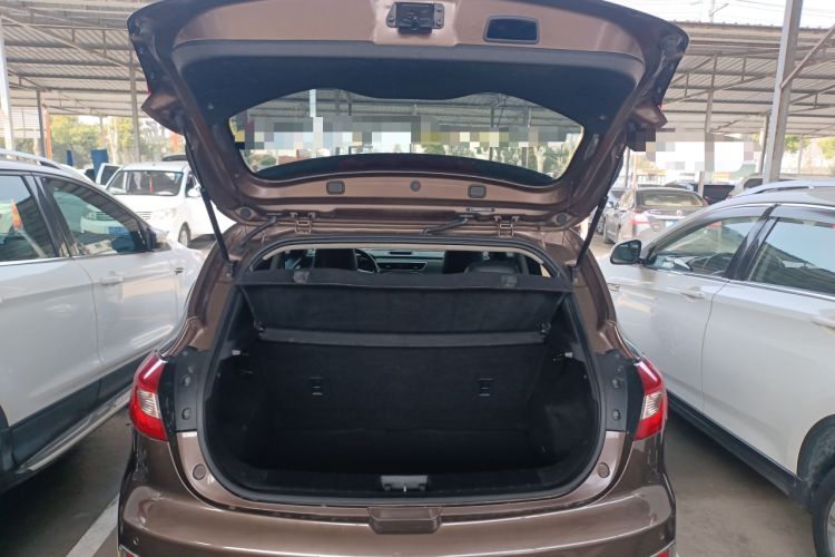 Used JAC Group Refine S2 2015 1.5L CVT Luxury Smart Version Trunk