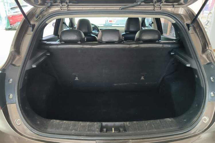 Used JAC Group Refine S2 2015 1.5L Manual Luxury Smart Model Trunk