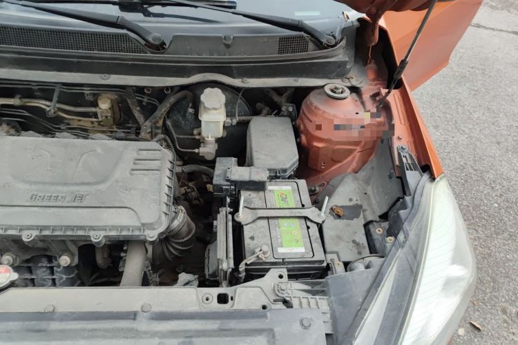 Used JAC Group Refine S2 2015 1.5L Manual Luxury Smart Model Engine Bay Left