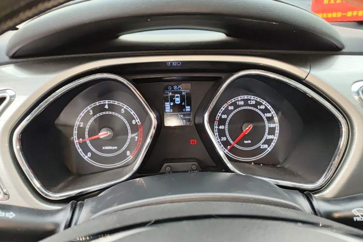 Used JAC Group Refine S2 2015 1.5L Manual Luxury Smart Model Instrument Cluster