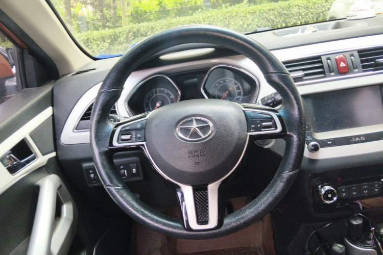 Used JAC Group Refine S2 2015 1.5L CVT Luxury Smart Version Steering Wheel
