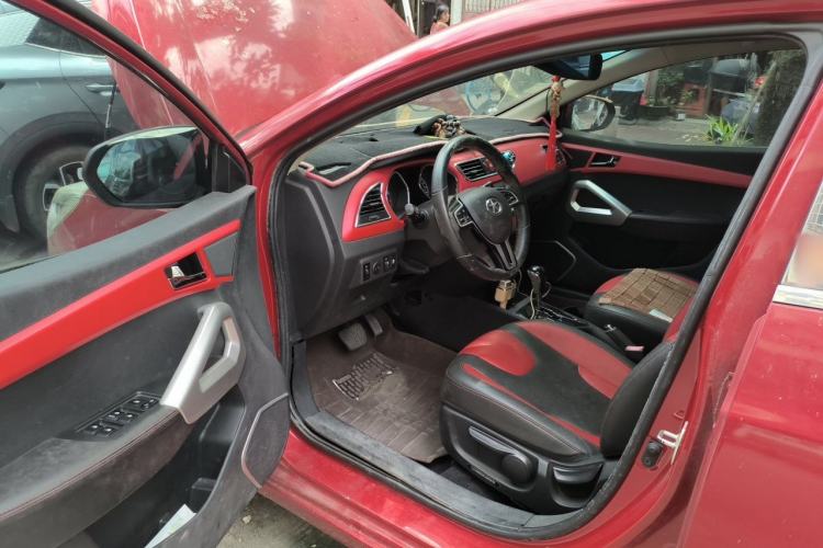 Used JAC Group Refine S2 2015 1.5L CVT Luxury Smart Version Driver Seat