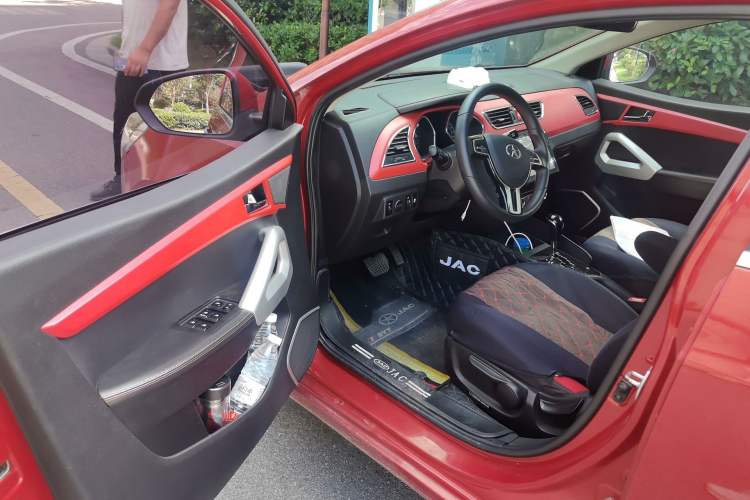 Used JAC Group Refine S2 2015 1.5L CVT Luxury Edition Driver Seat