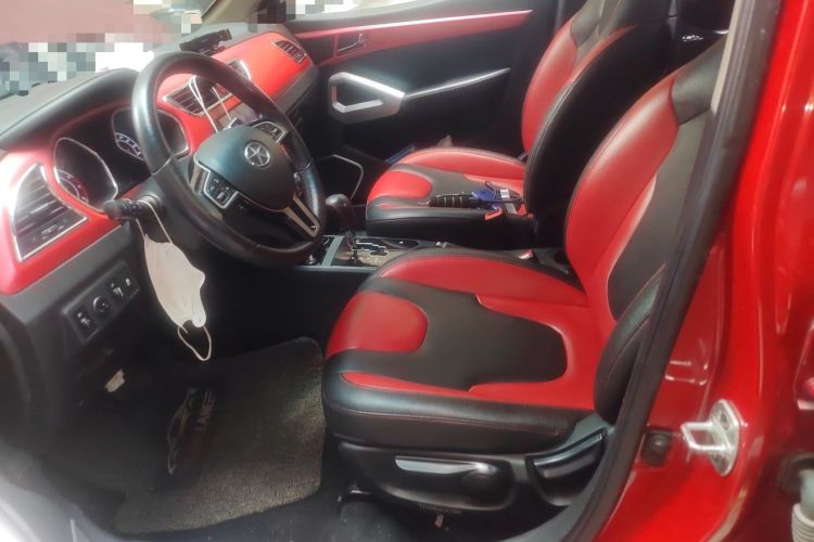 Used JAC Group Refine S2 2015 1.5L CVT Luxury Smart Version Driver Seat