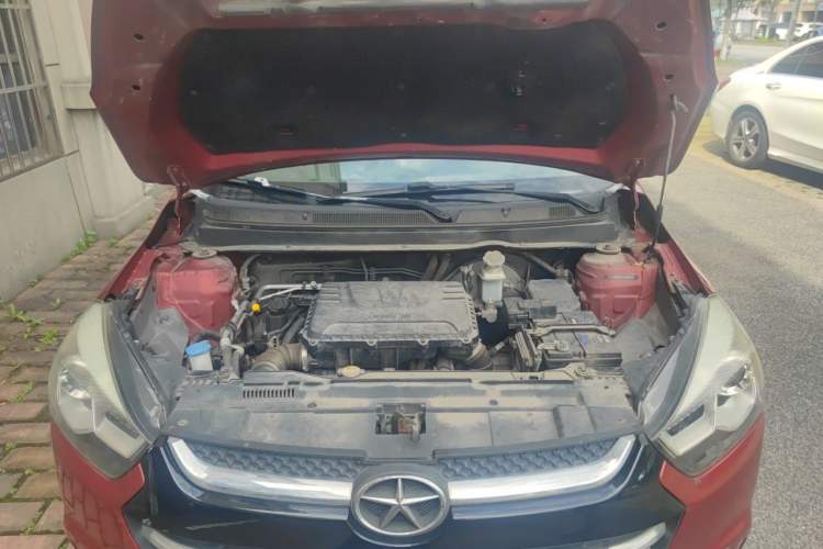 Used JAC Group Refine S2 2015 1.5L CVT Luxury Edition Engine Bay