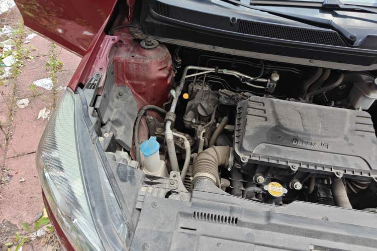 Used JAC Group Refine S2 2015 1.5L Manual Luxury Model Engine Bay Right