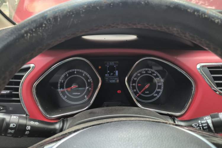 Used JAC Group Refine S2 2015 1.5L CVT Luxury Smart Version Instrument Cluster