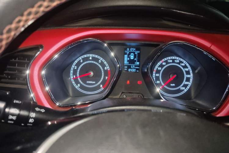 Used JAC Group Refine S2 2015 1.5L Manual Luxury Smart Model Instrument Cluster