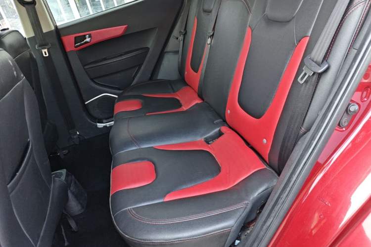 Used JAC Group Refine S2 2015 1.5L CVT Luxury Smart Version Left Rear Seat
