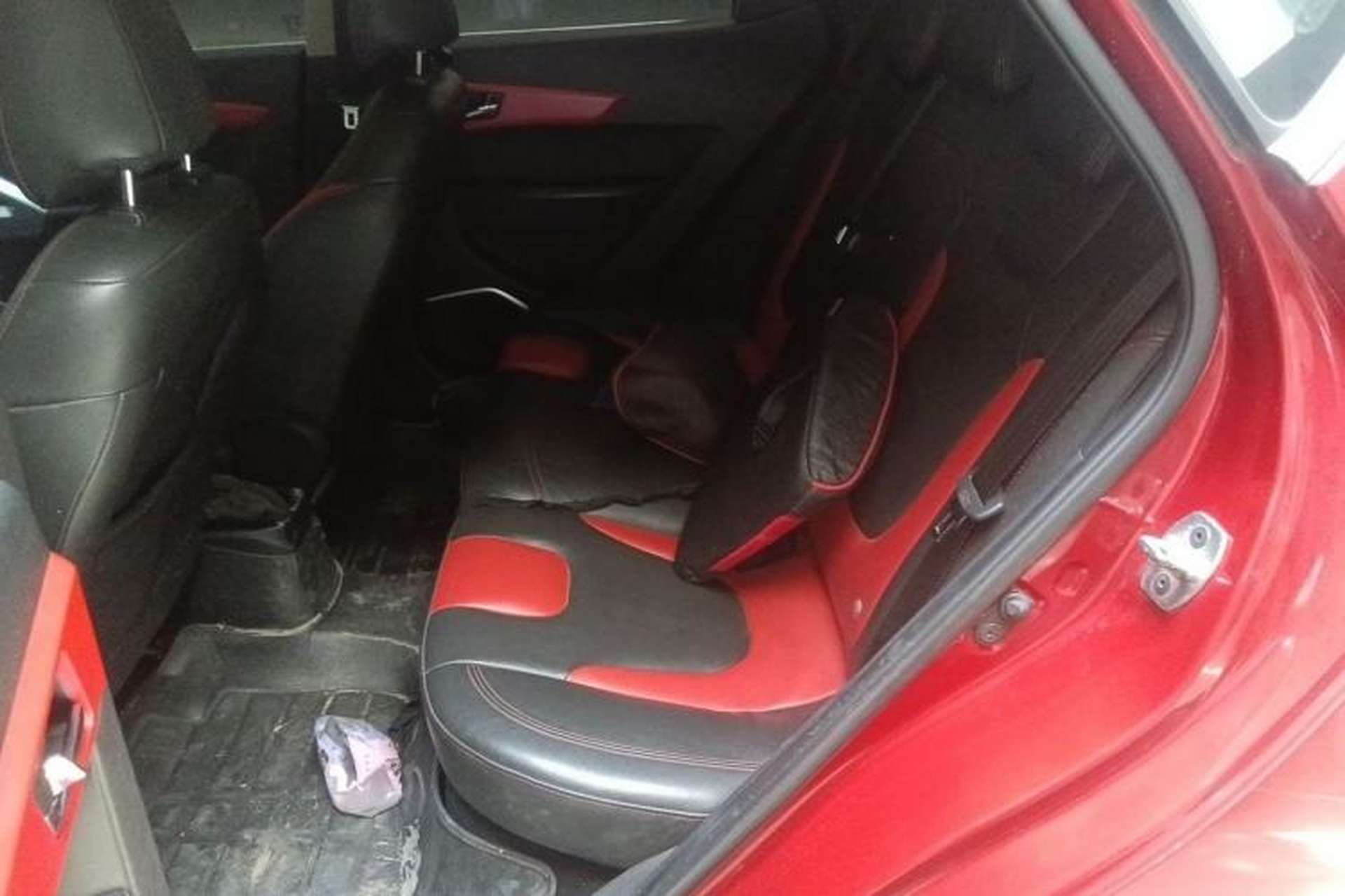 Used JAC Group Refine S2 2015 1.5L CVT Luxury Smart Version Left Rear Seat
