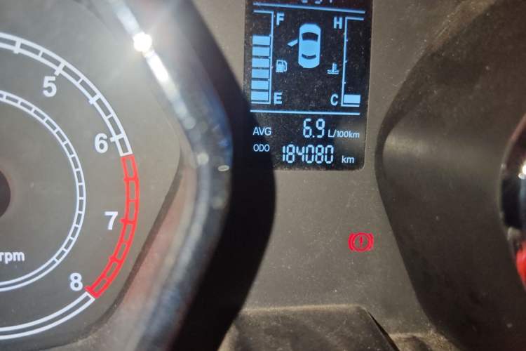 Used JAC Group Refine S2 2015 1.5L Manual Luxury Smart Model Odometer Close Up