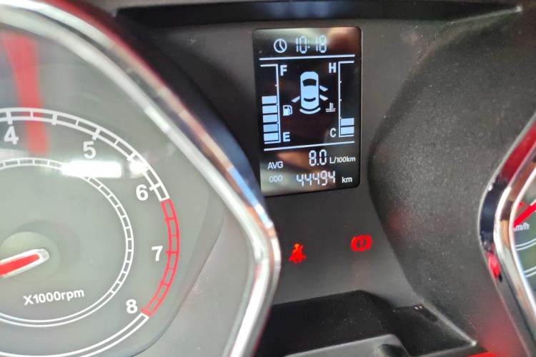 Used JAC Group Refine S2 2015 1.5L Manual Luxury Smart Model Odometer Close Up