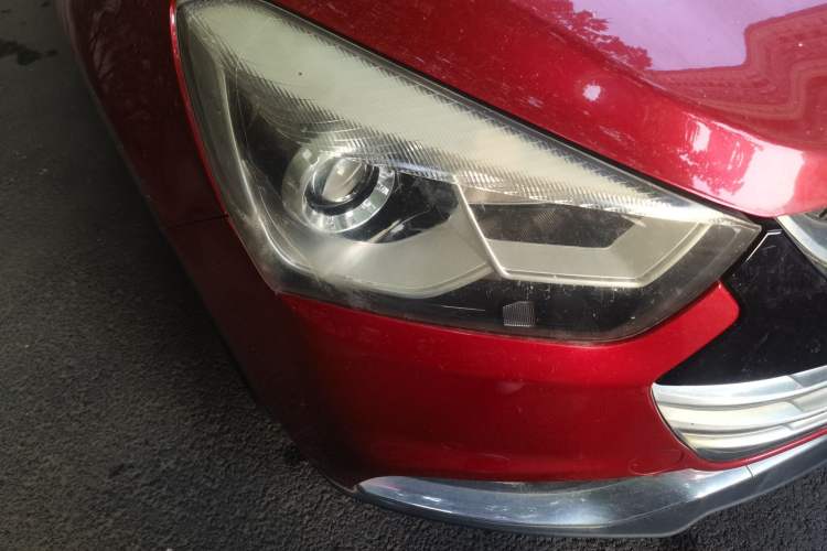 Used JAC Group Refine S2 2015 1.5L Manual Luxury Smart Model Right Front Headlight