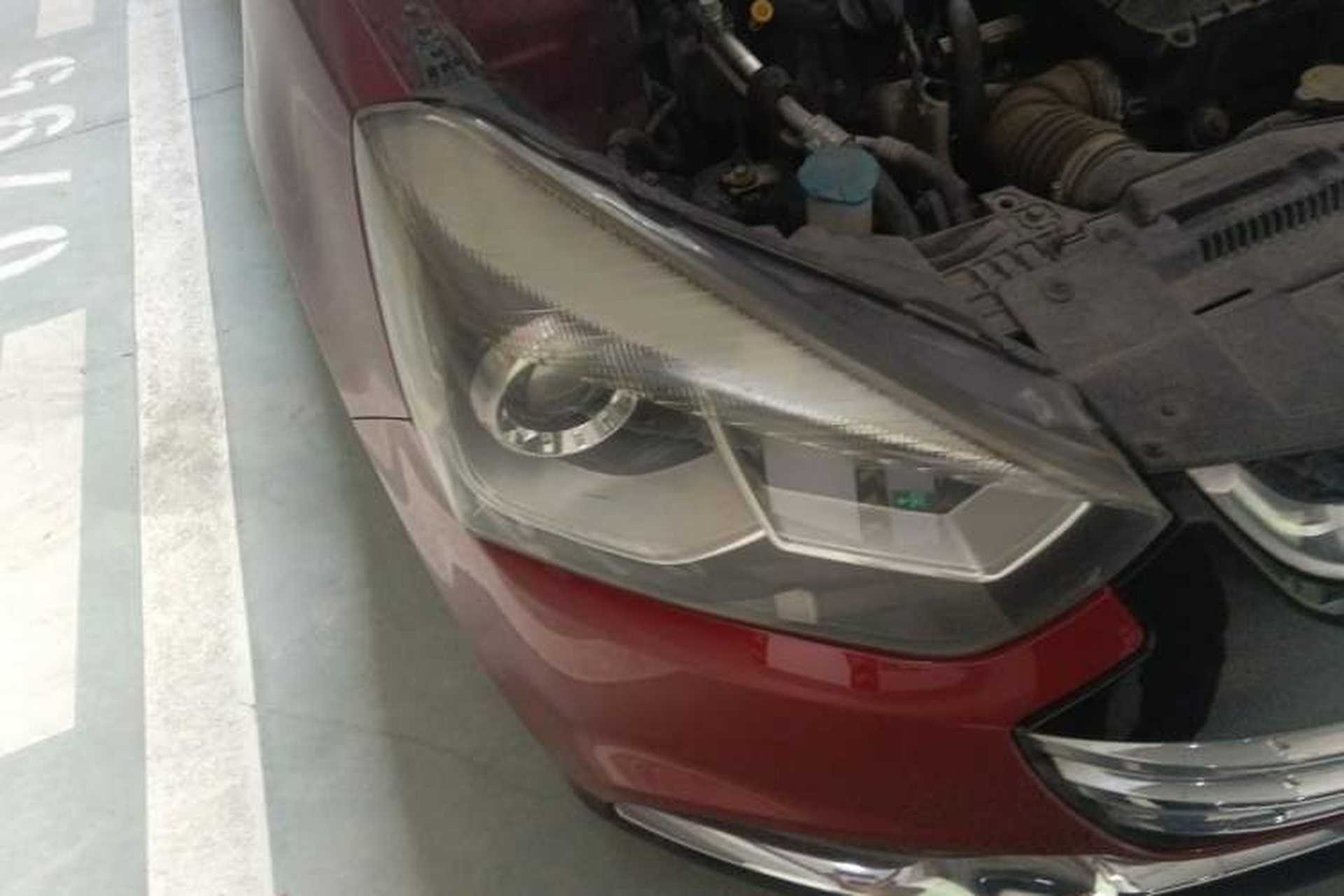 Used JAC Group Refine S2 2015 1.5L CVT Luxury Smart Version Right Front Headlight