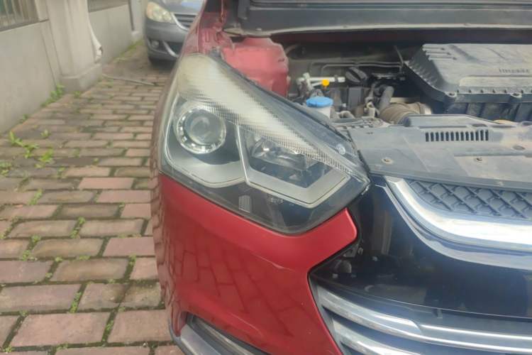 Used JAC Group Refine S2 2015 1.5L CVT Luxury Edition Right Front Headlight