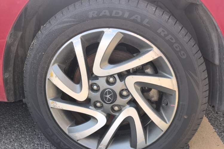 Used JAC Group Refine S2 2015 1.5L Manual Luxury Model Right Front Wheel Hub