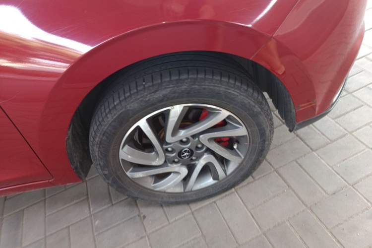 Used JAC Group Refine S2 2015 1.5L Manual Luxury Smart Model Right Front Wheel Hub