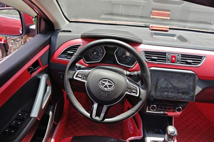 Used JAC Group Refine S2 2015 1.5L Manual Luxury Model Steering Wheel