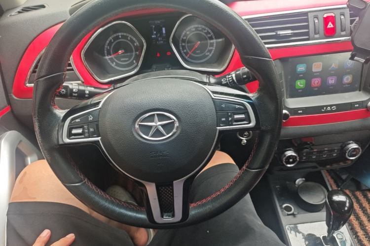 Used JAC Group Refine S2 2015 1.5L CVT Luxury Smart Version Steering Wheel