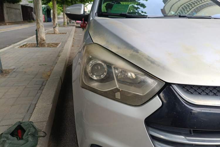 Used JAC Group Refine S2 2015 1.5L Manual Luxury Smart Model Right Front Headlight