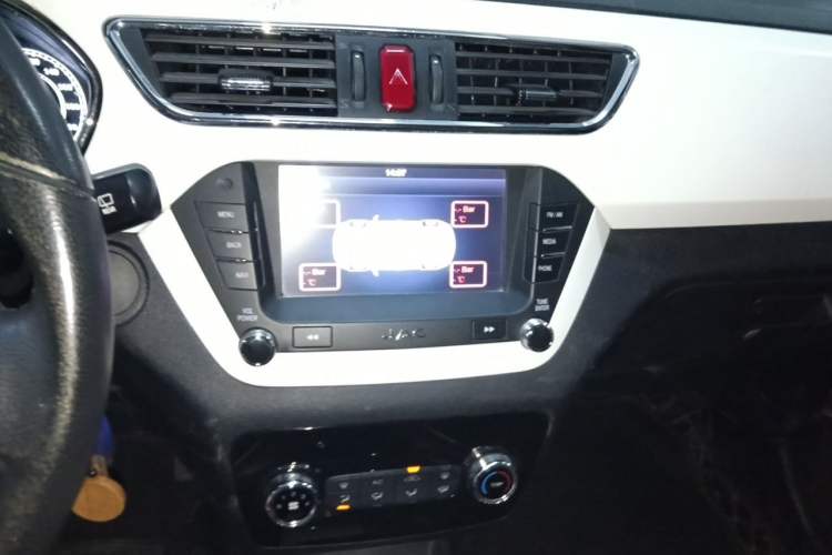 Used JAC Group Refine S2 2015 1.5L CVT Luxury Smart Version Audio And AC Panel