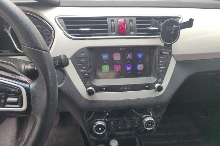 Used JAC Group Refine S2 2015 1.5L CVT Luxury Smart Version Audio And AC Panel