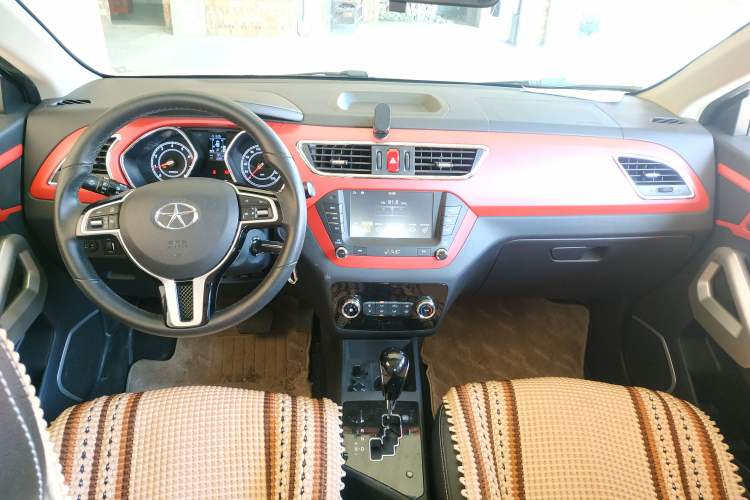 Used JAC Group Refine S2 2015 1.5L CVT Luxury Smart Version Center Console