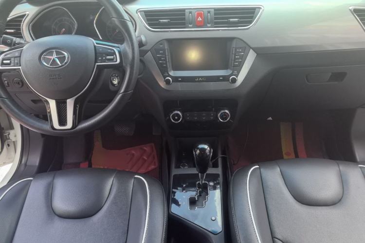 Used JAC Group Refine S2 2015 1.5L CVT Luxury Smart Version Center Console
