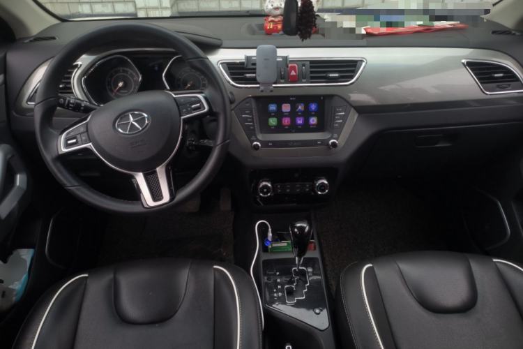 Used JAC Group Refine S2 2015 1.5L CVT Luxury Smart Version Center Console