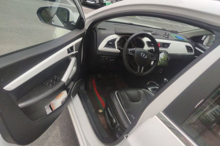 Used JAC Group Refine S2 2015 1.5L Manual Luxury Model Driver Seat