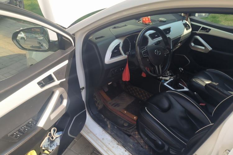 Used JAC Group Refine S2 2015 1.5L Manual Luxury Model Driver Seat