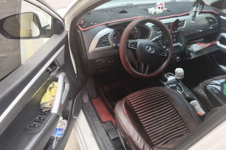 Used JAC Group Refine S2 2015 1.5L CVT Luxury Edition Driver Seat