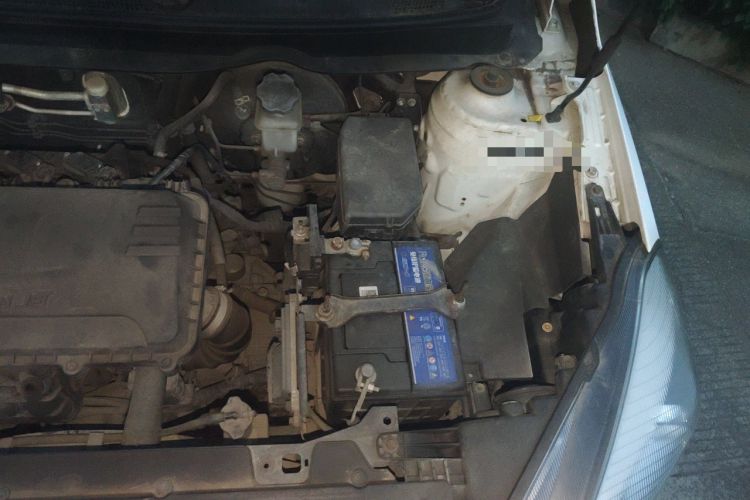 Used JAC Group Refine S2 2015 1.5L Manual Luxury Smart Model Engine Bay Left