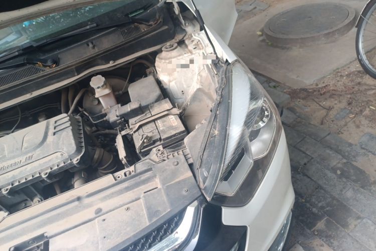 Used JAC Group Refine S2 2015 1.5L Manual Luxury Model Engine Bay Left