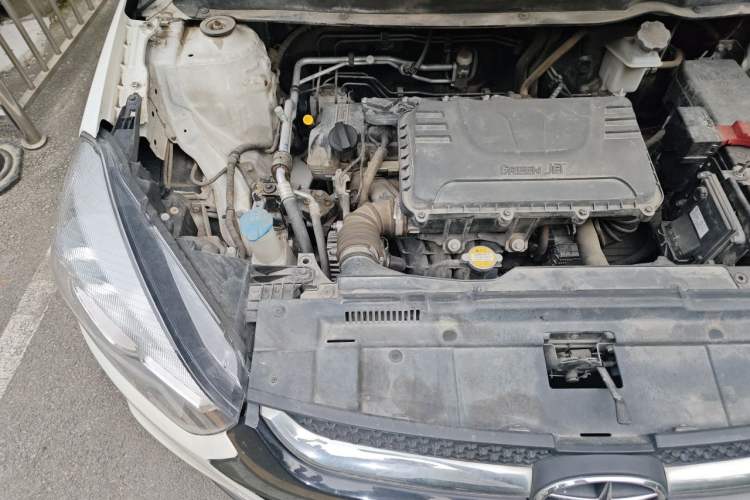 Used JAC Group Refine S2 2015 1.5L Manual Luxury Smart Model Engine Bay Right