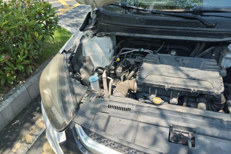 Used JAC Group Refine S2 2015 1.5L Manual Luxury Smart Model Engine Bay Right