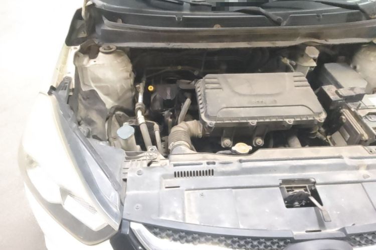 Used JAC Group Refine S2 2015 1.5L CVT Luxury Edition Engine Bay Right