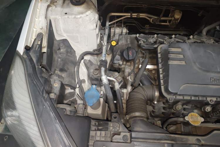 Used JAC Group Refine S2 2015 1.5L Manual Luxury Smart Model Engine Bay Right