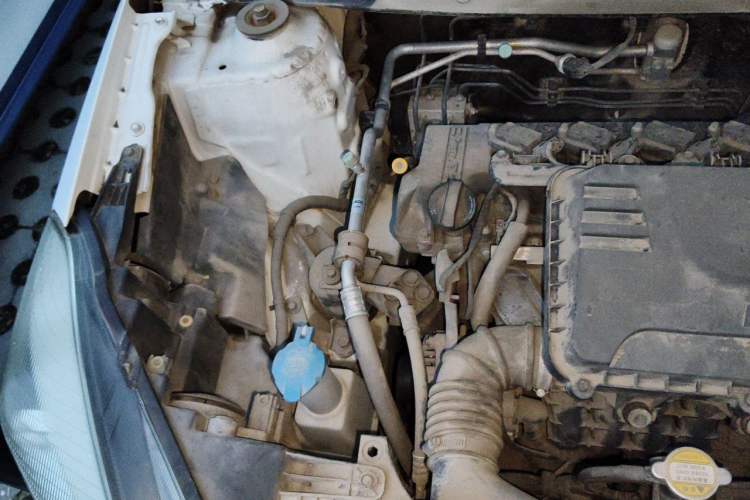 Used JAC Group Refine S2 2015 1.5L Manual Luxury Model Engine Bay Right