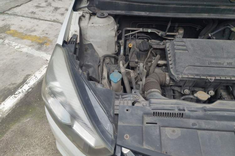 Used JAC Group Refine S2 2015 1.5L CVT Luxury Smart Version Engine Bay Right