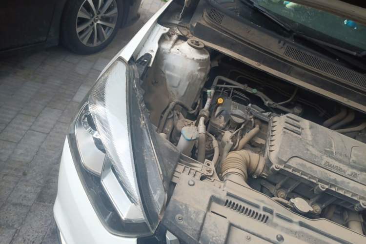 Used JAC Group Refine S2 2015 1.5L Manual Luxury Model Engine Bay Right