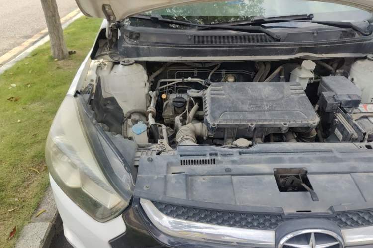 Used JAC Group Refine S2 2015 1.5L Manual Luxury Smart Model Engine Bay Right